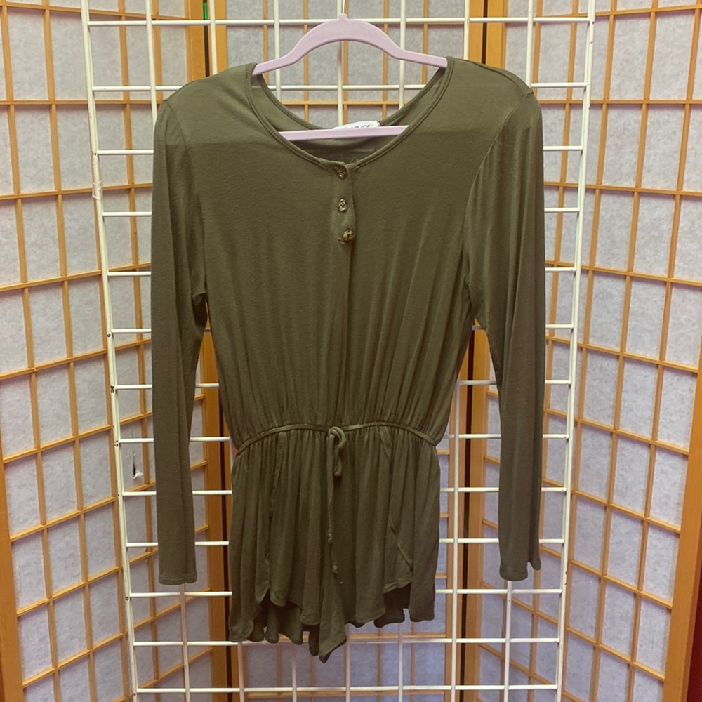 Steezyer green long sleeve romper